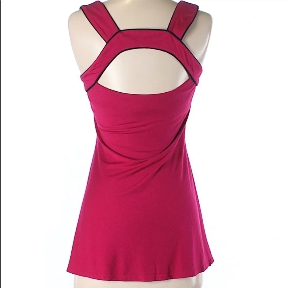 Akiko Sleeveless Open Back Blouse Size X Small